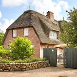 Haus Maximilian * Nieblum