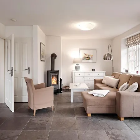 Haus Maximilian * Nieblum