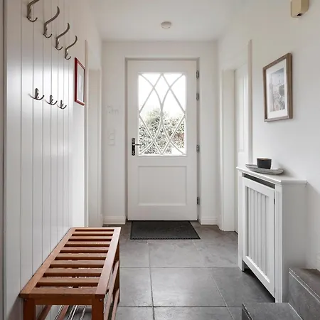 Haus Maximilian * Nieblum