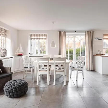 Haus Maximilian Semesterbostad Nieblum