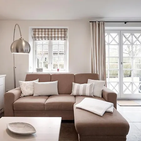 Haus Maximilian * Nieblum